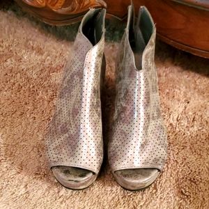 Pierre Dumas Peep Toe Wedges sz 6.5